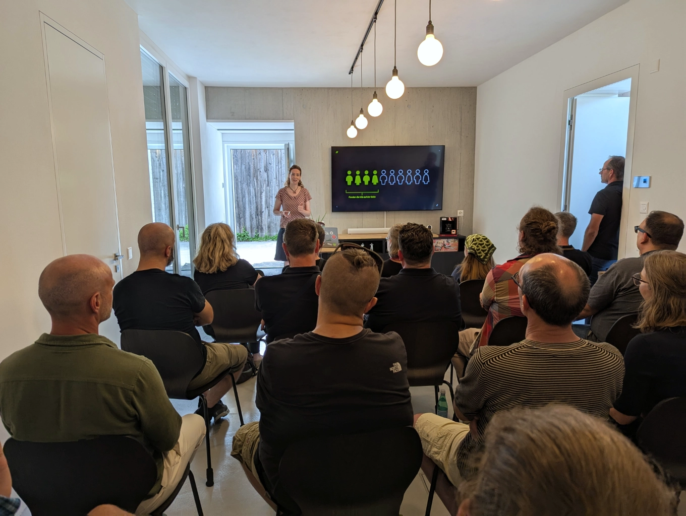 Web Professionals Schulungsräume mit modernen Arbeitsplätzen für Web Development Ausbildung